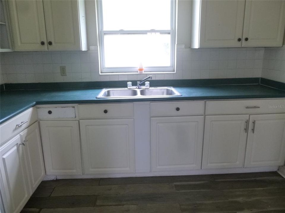 En Venta: $159,900 (3 camas, 1 baños, 996 Pies cuadrados)