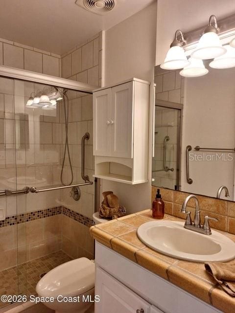 En Venta: $459,000 (4 camas, 3 baños, 1377 Pies cuadrados)