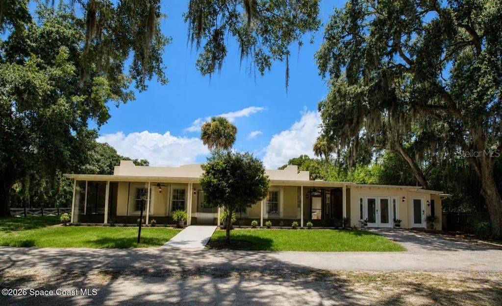 En Venta: $459,000 (4 camas, 3 baños, 1377 Pies cuadrados)