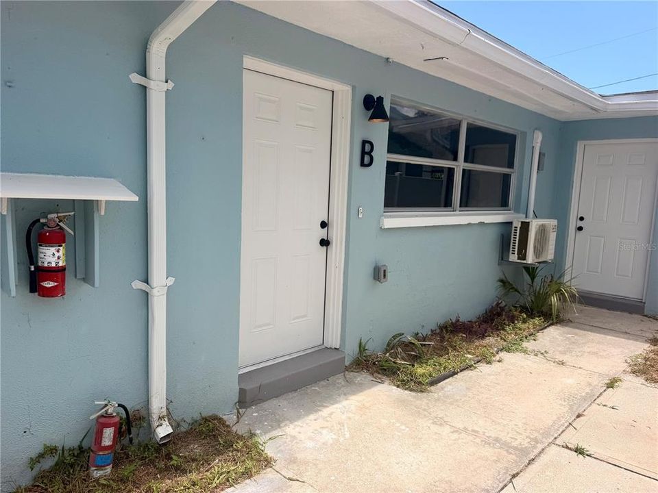 For Rent: $1,500 (1 beds, 1 baths, 425 Square Feet)