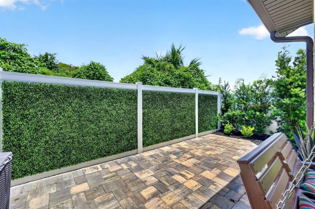 En Venta: $724,500 (3 camas, 2 baños, 2438 Pies cuadrados)