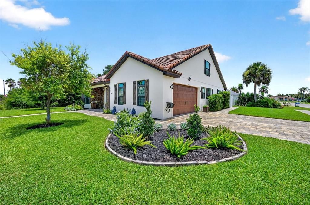 En Venta: $724,500 (3 camas, 2 baños, 2438 Pies cuadrados)