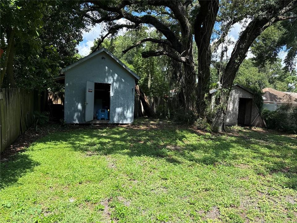 For Sale: $259,999 (3 beds, 2 baths, 1139 Square Feet)