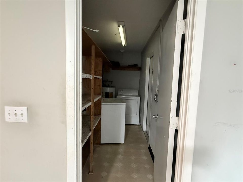 For Sale: $259,999 (3 beds, 2 baths, 1139 Square Feet)