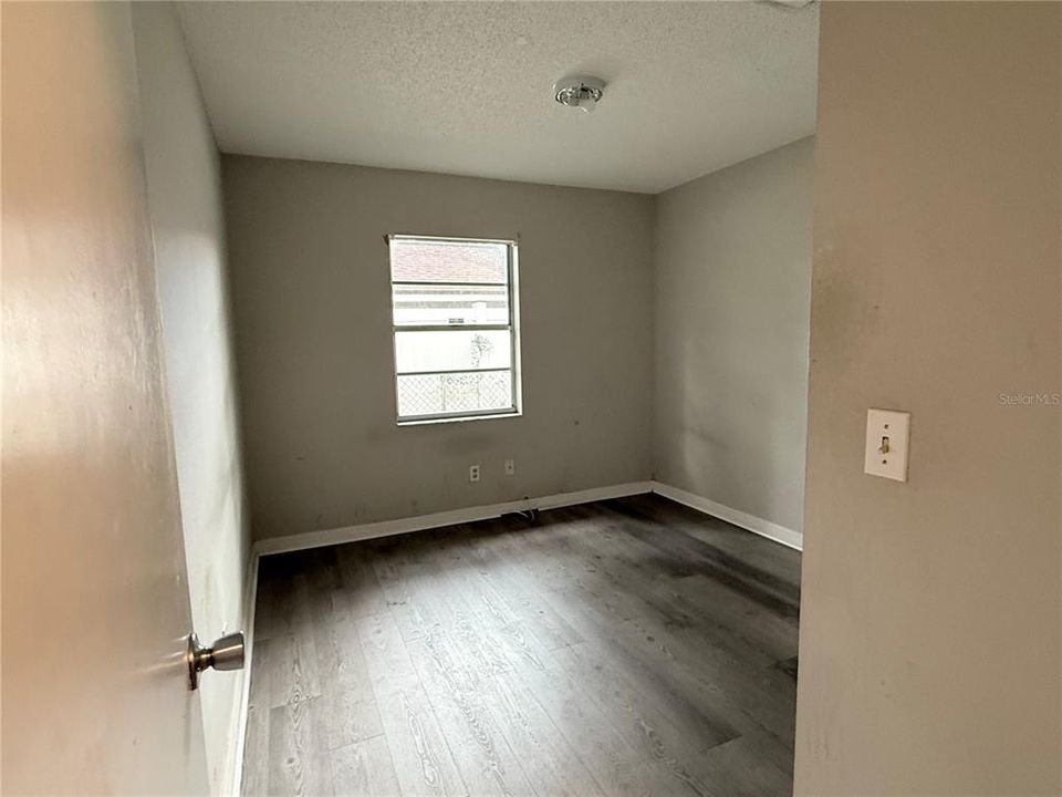 For Sale: $259,999 (3 beds, 2 baths, 1139 Square Feet)