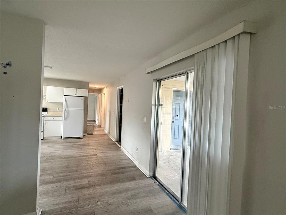 For Sale: $259,999 (3 beds, 2 baths, 1139 Square Feet)