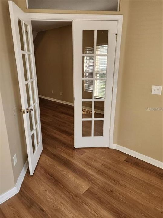 В аренду: $1,895 (3 спален, 2 ванн, 1383 Квадратных фут)