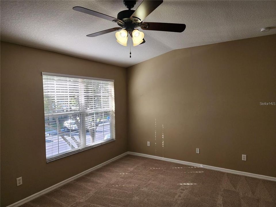 В аренду: $1,895 (3 спален, 2 ванн, 1383 Квадратных фут)