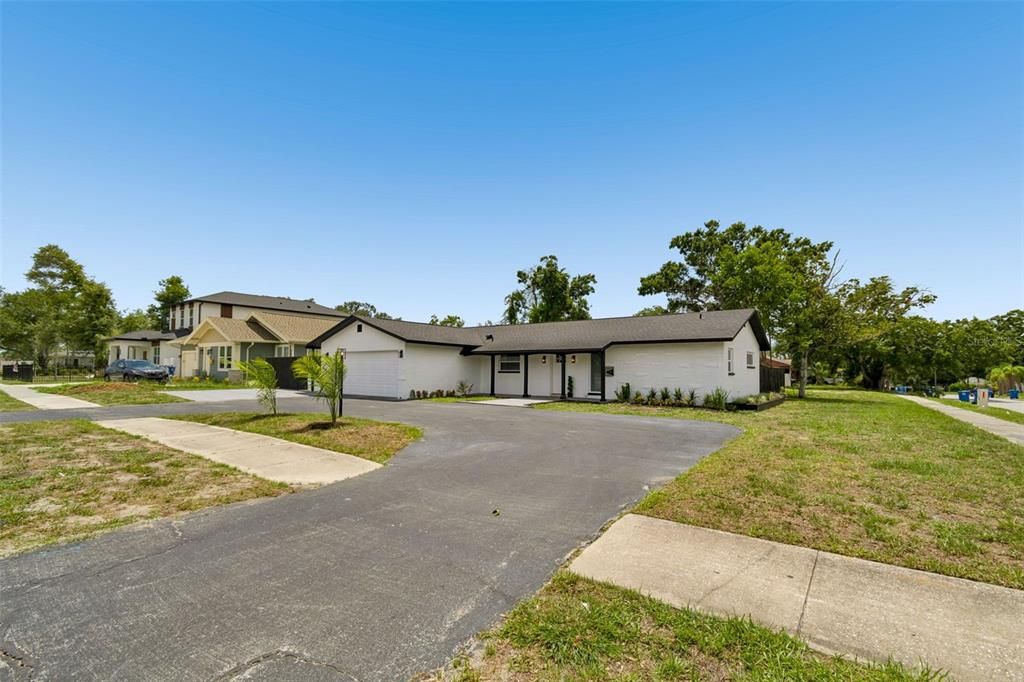 En Venta: $599,900 (3 camas, 2 baños, 1701 Pies cuadrados)