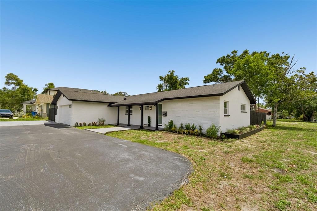 En Venta: $599,900 (3 camas, 2 baños, 1701 Pies cuadrados)