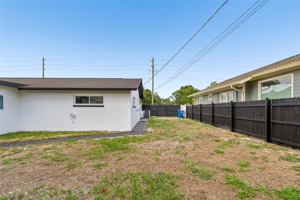 En Venta: $599,900 (3 camas, 2 baños, 1701 Pies cuadrados)