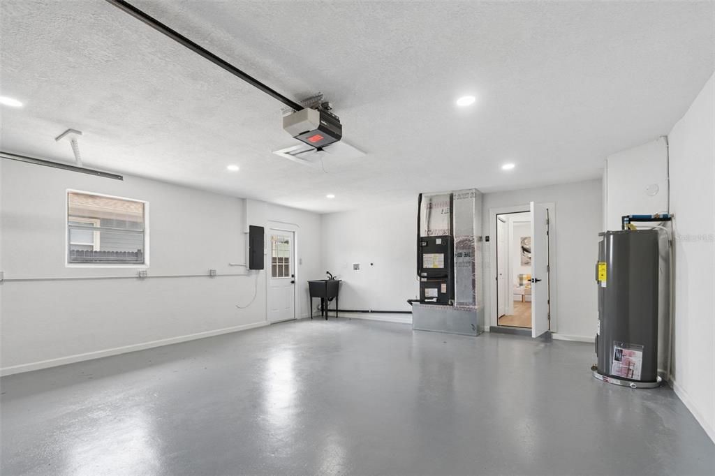 En Venta: $599,900 (3 camas, 2 baños, 1701 Pies cuadrados)