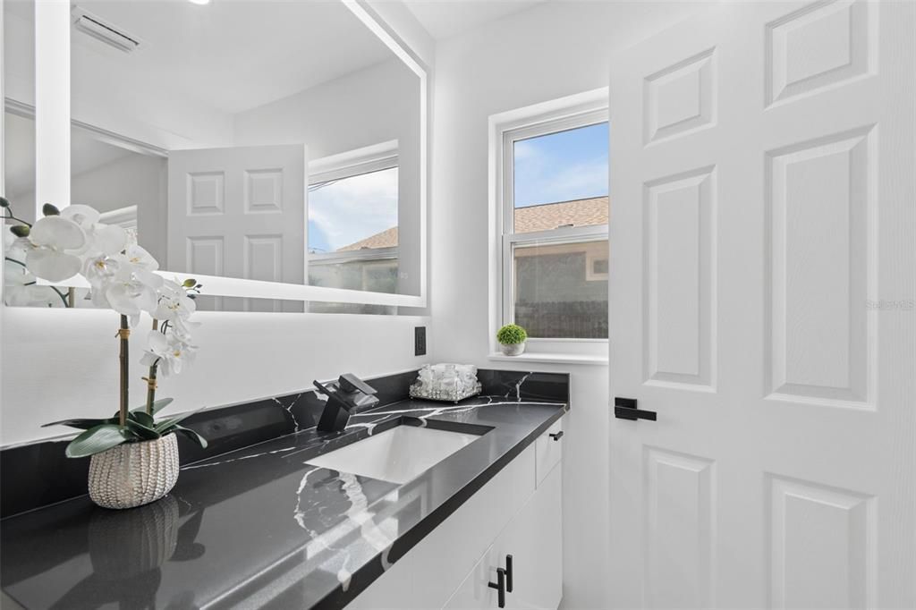 En Venta: $599,900 (3 camas, 2 baños, 1701 Pies cuadrados)