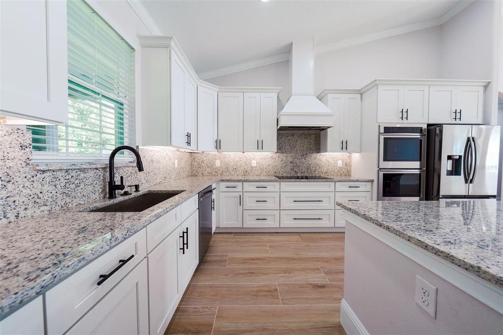 For Sale: $425,000 (4 beds, 3 baths, 2480 Square Feet)