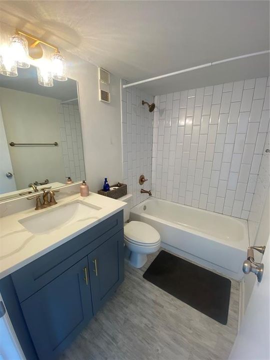 В аренду: $2,500 (2 спален, 2 ванн, 1032 Квадратных фут)