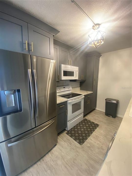 В аренду: $2,500 (2 спален, 2 ванн, 1032 Квадратных фут)