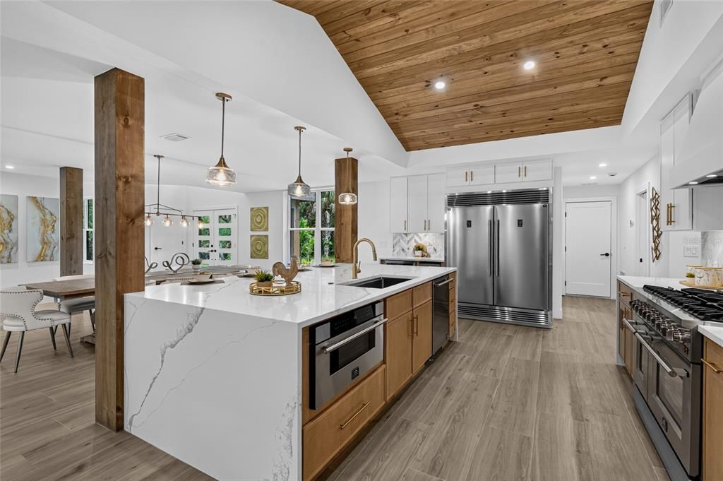 En Venta: $2,695,000 (5 camas, 4 baños, 3634 Pies cuadrados)