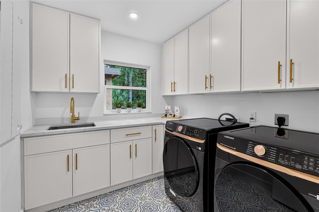 En Venta: $2,695,000 (5 camas, 4 baños, 3634 Pies cuadrados)