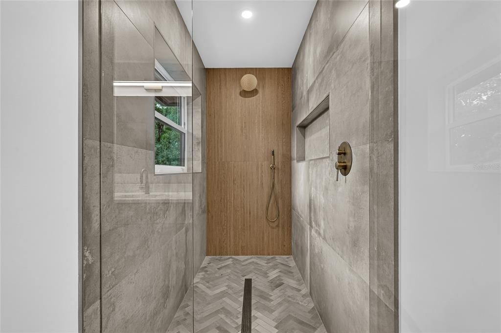 En Venta: $2,695,000 (5 camas, 4 baños, 3634 Pies cuadrados)