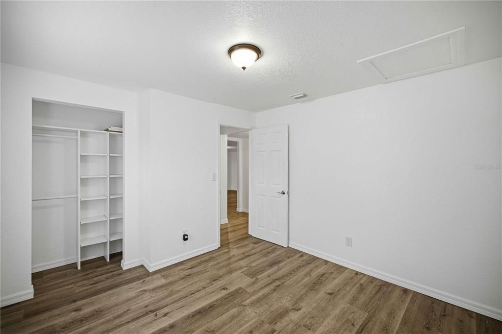 En Venta: $249,900 (3 camas, 2 baños, 1300 Pies cuadrados)