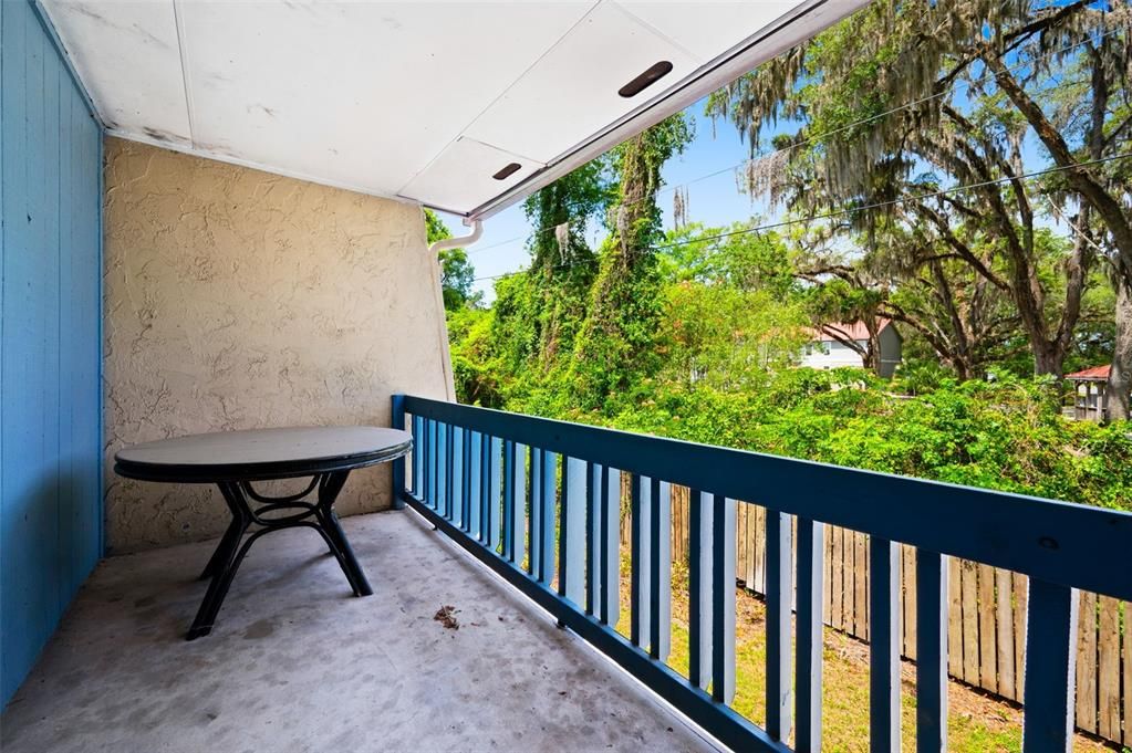 For Sale: $80,000 (2 beds, 1 baths, 876 Square Feet)