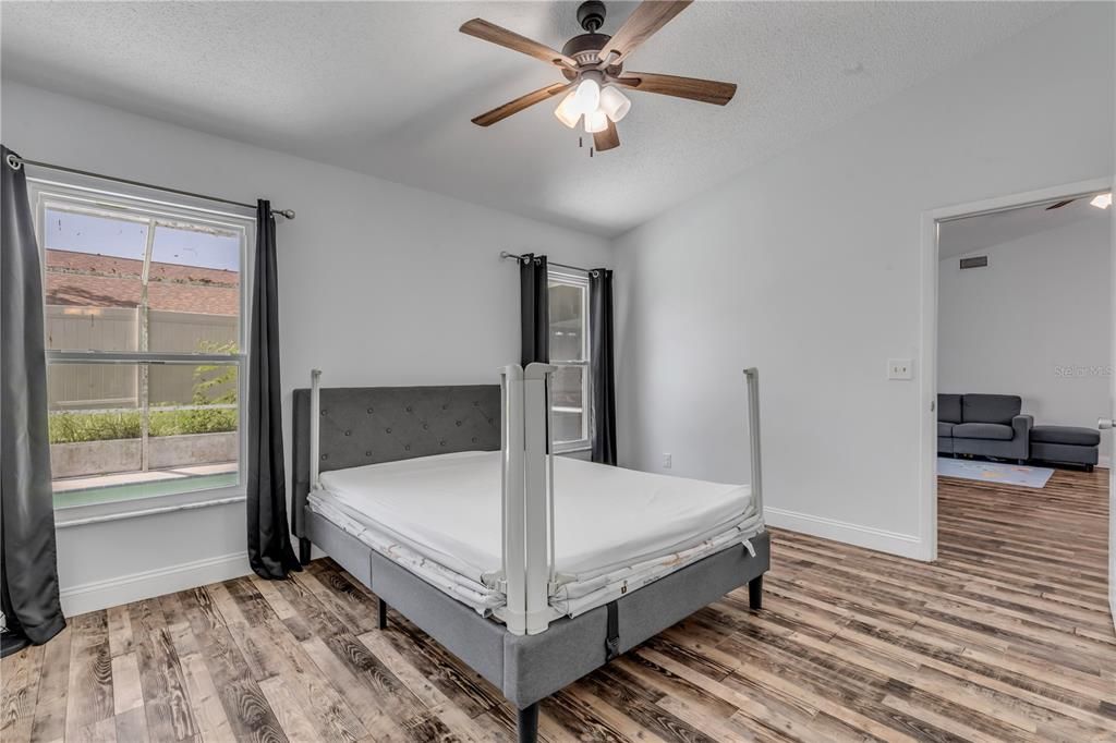 En Venta: $319,000 (3 camas, 2 baños, 1297 Pies cuadrados)