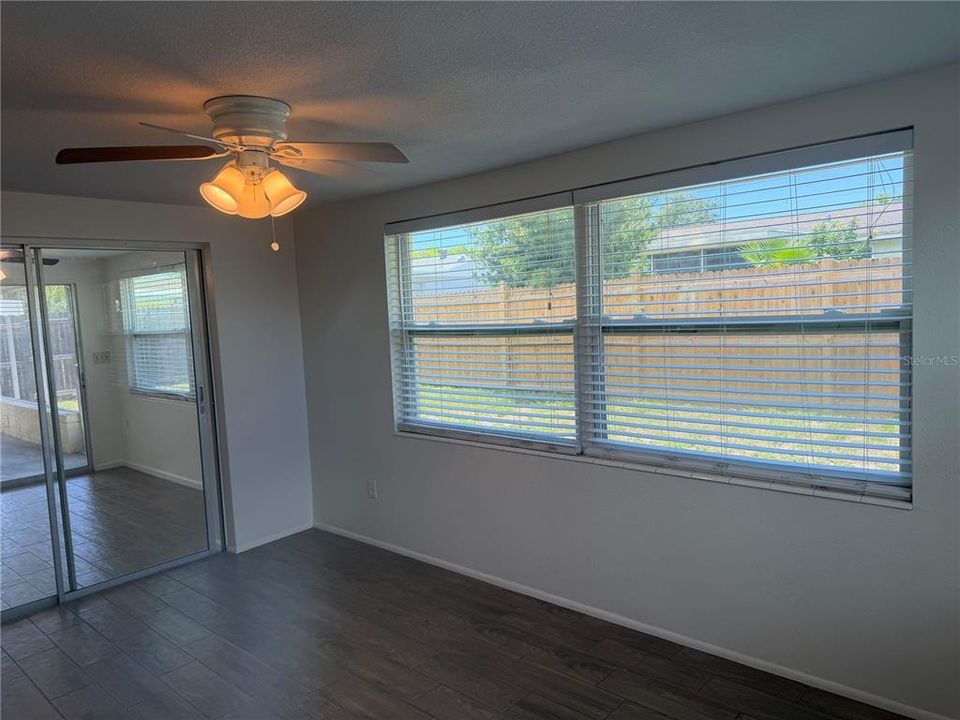En Venta: $248,900 (2 camas, 1 baños, 1196 Pies cuadrados)