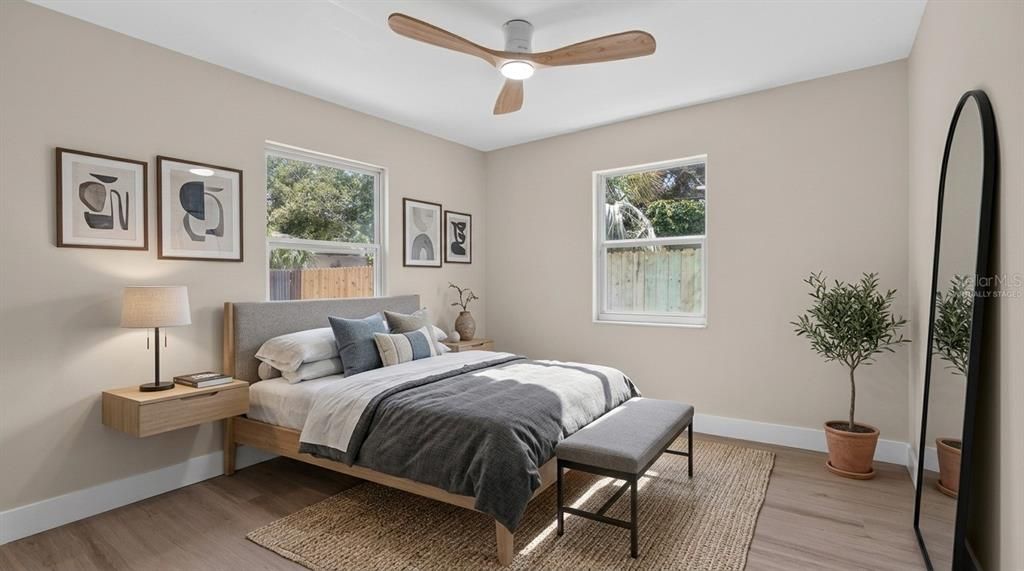 For Sale: $324,999 (2 beds, 1 baths, 960 Square Feet)