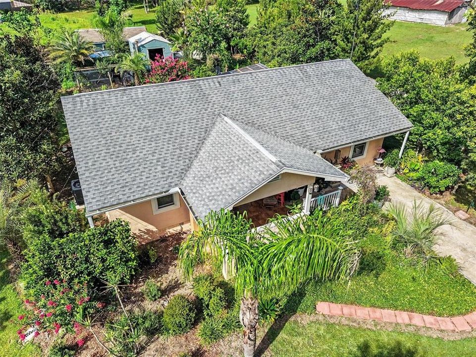 For Sale: $200,000 (3 beds, 2 baths, 1144 Square Feet)