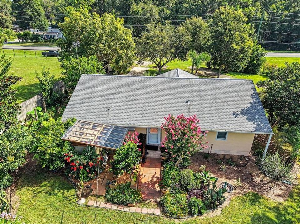 For Sale: $200,000 (3 beds, 2 baths, 1144 Square Feet)