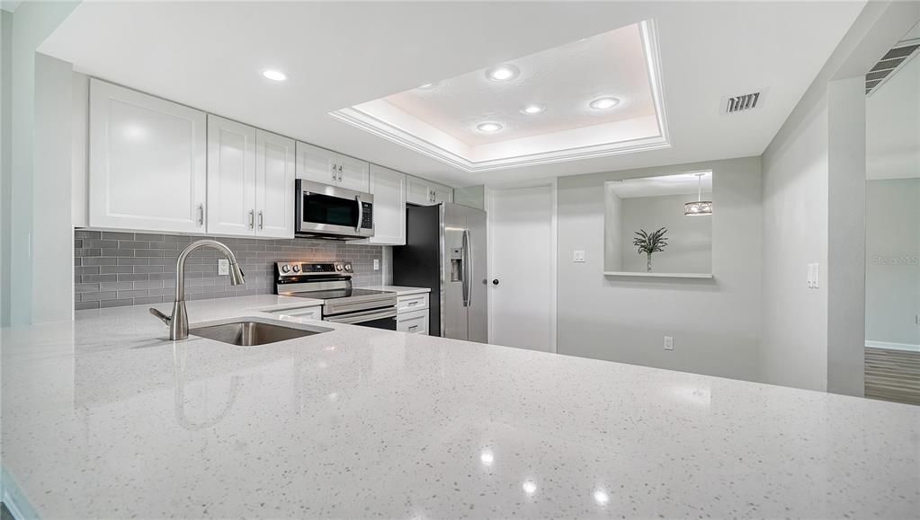 На продажу: $339,000 (2 спален, 2 ванн, 1601 Квадратных фут)