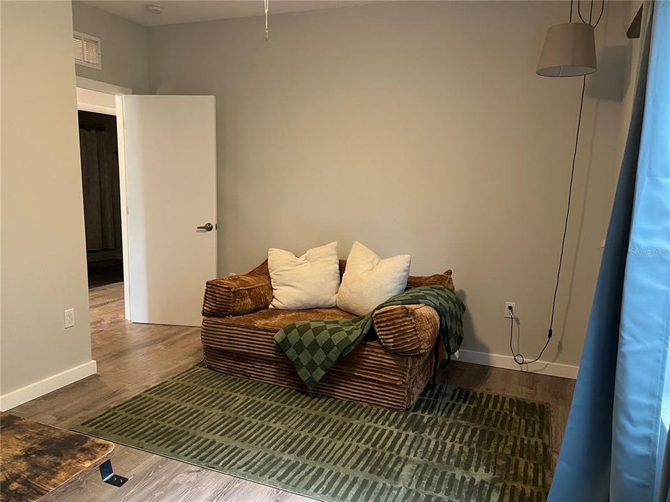 For Sale: $354,500 (3 beds, 2 baths, 1685 Square Feet)