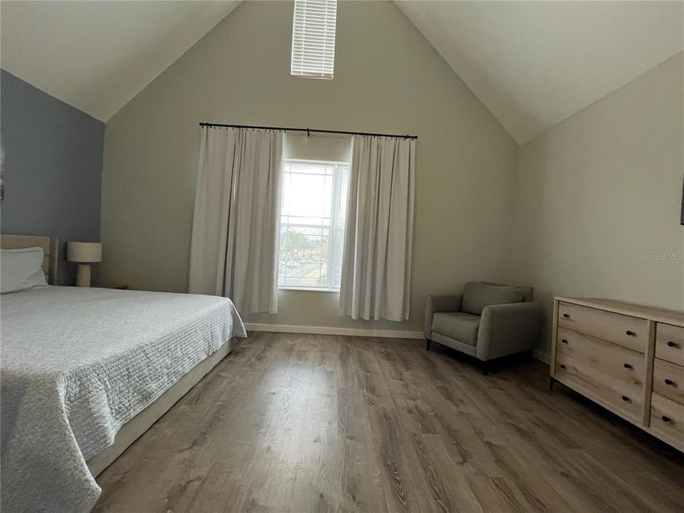 For Sale: $354,500 (3 beds, 2 baths, 1685 Square Feet)