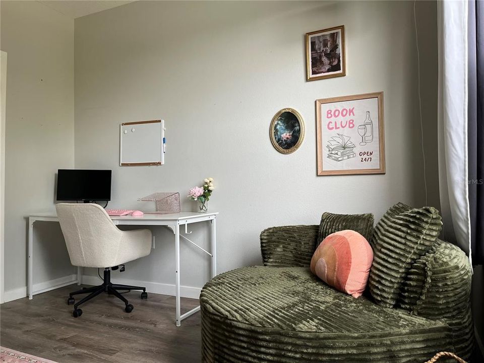 For Sale: $354,500 (3 beds, 2 baths, 1685 Square Feet)