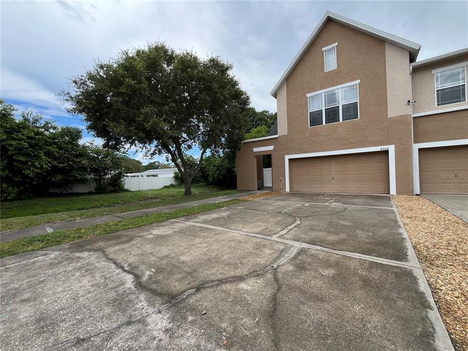 For Sale: $354,500 (3 beds, 2 baths, 1685 Square Feet)