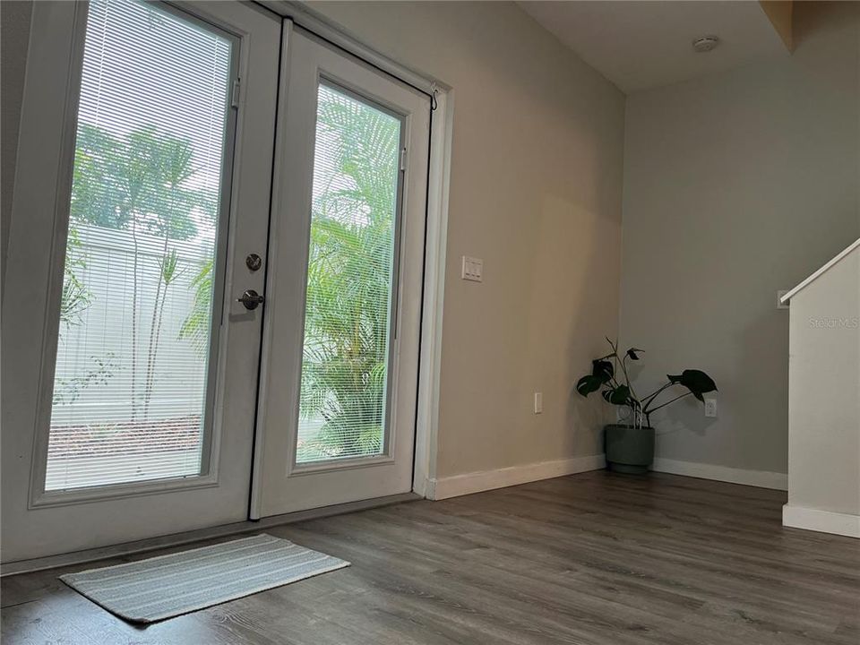 For Sale: $354,500 (3 beds, 2 baths, 1685 Square Feet)
