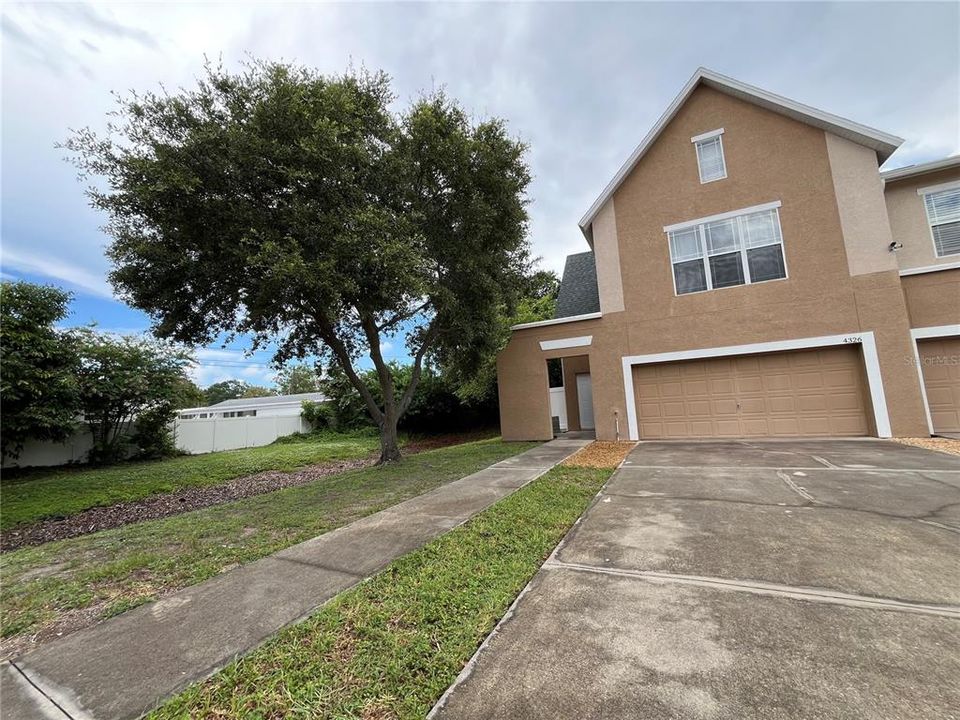 For Sale: $354,500 (3 beds, 2 baths, 1685 Square Feet)