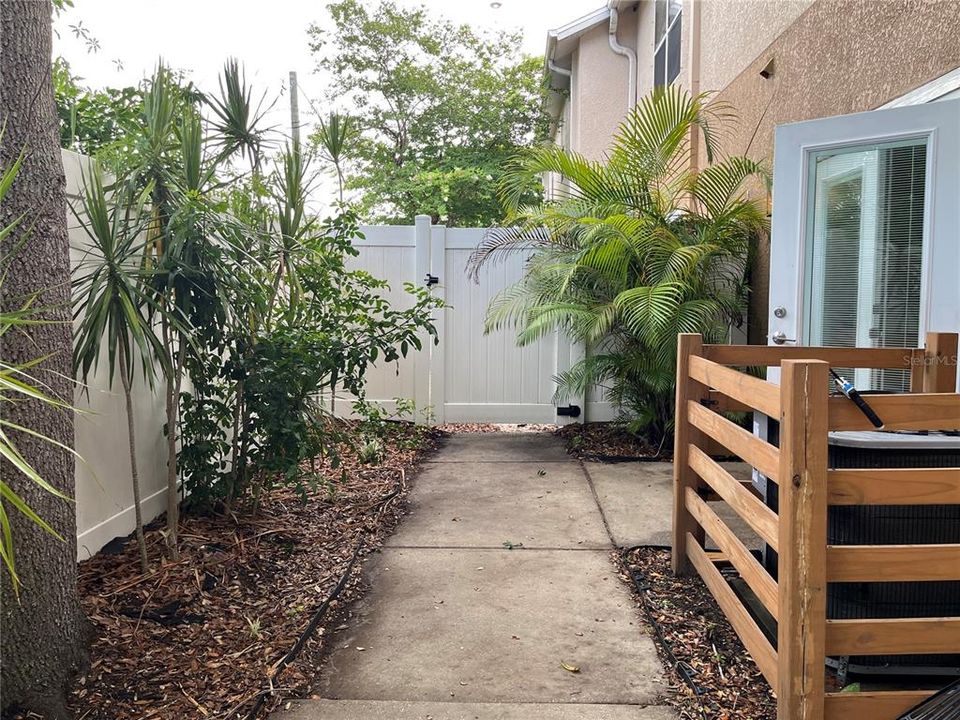 For Sale: $354,500 (3 beds, 2 baths, 1685 Square Feet)
