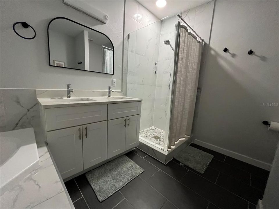 For Sale: $354,500 (3 beds, 2 baths, 1685 Square Feet)