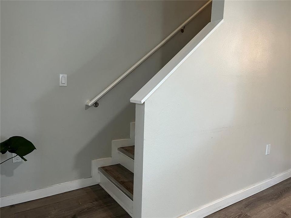 For Sale: $354,500 (3 beds, 2 baths, 1685 Square Feet)