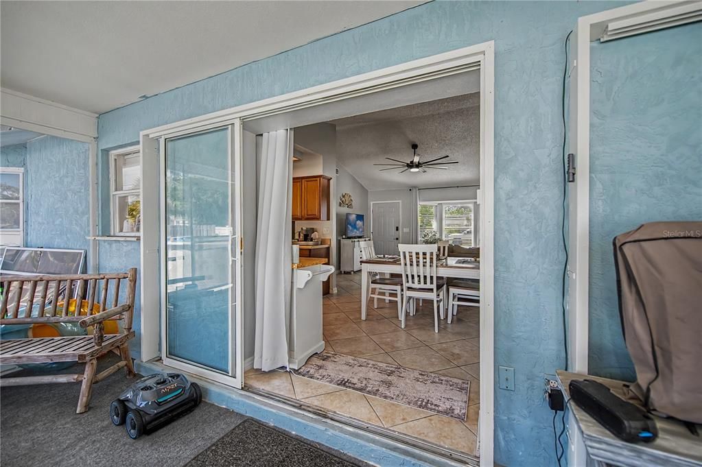 En Venta: $349,900 (2 camas, 2 baños, 1003 Pies cuadrados)