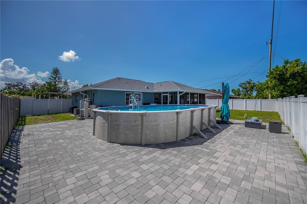 En Venta: $349,900 (2 camas, 2 baños, 1003 Pies cuadrados)
