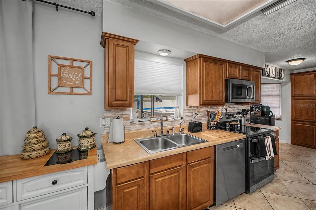En Venta: $349,900 (2 camas, 2 baños, 1003 Pies cuadrados)