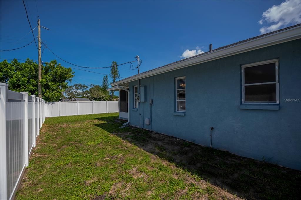 En Venta: $349,900 (2 camas, 2 baños, 1003 Pies cuadrados)
