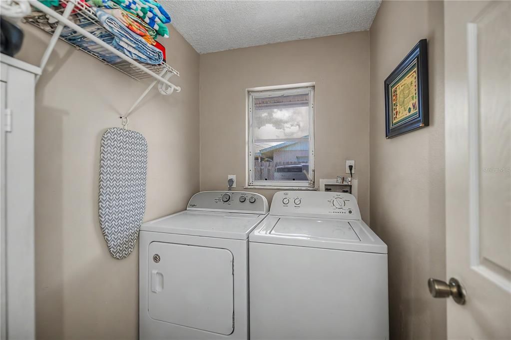 En Venta: $349,900 (2 camas, 2 baños, 1003 Pies cuadrados)
