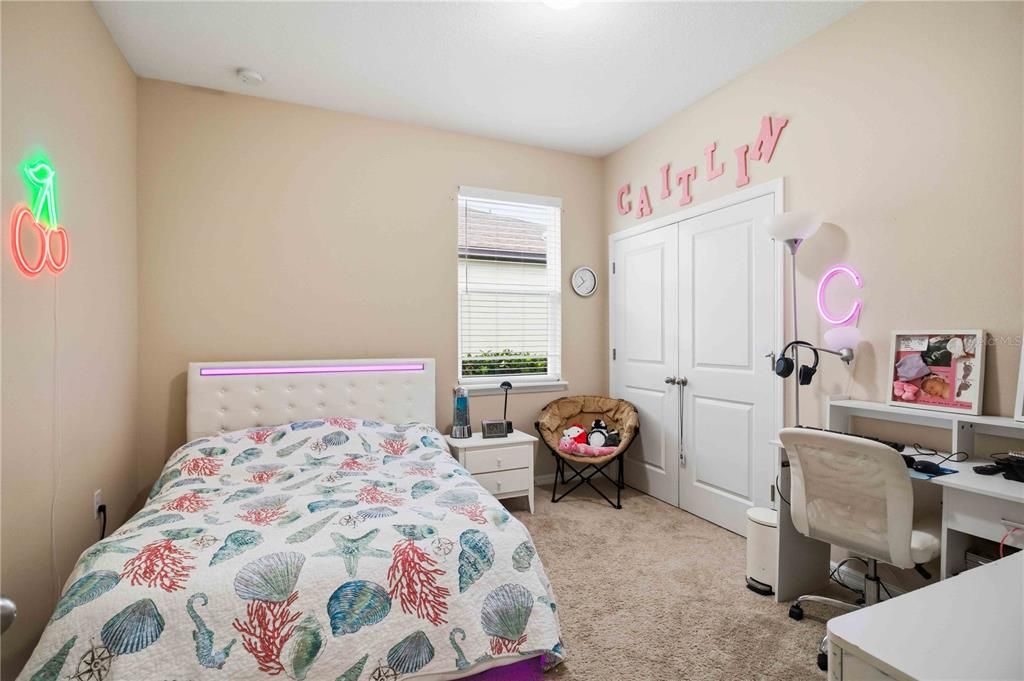 En Venta: $454,999 (4 camas, 2 baños, 2036 Pies cuadrados)