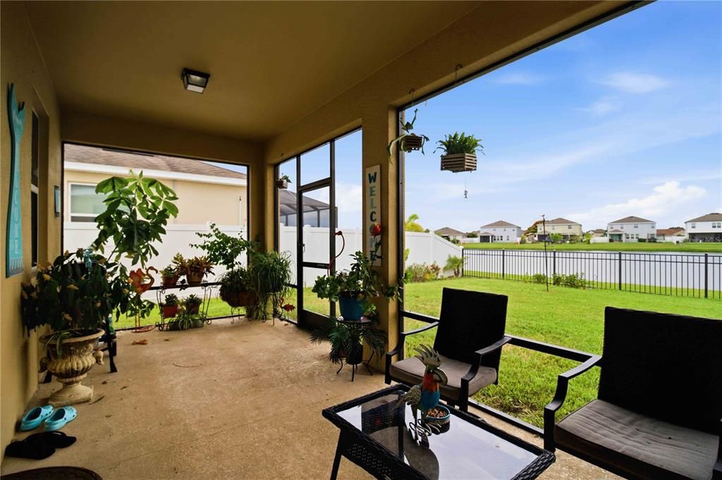 En Venta: $454,999 (4 camas, 2 baños, 2036 Pies cuadrados)