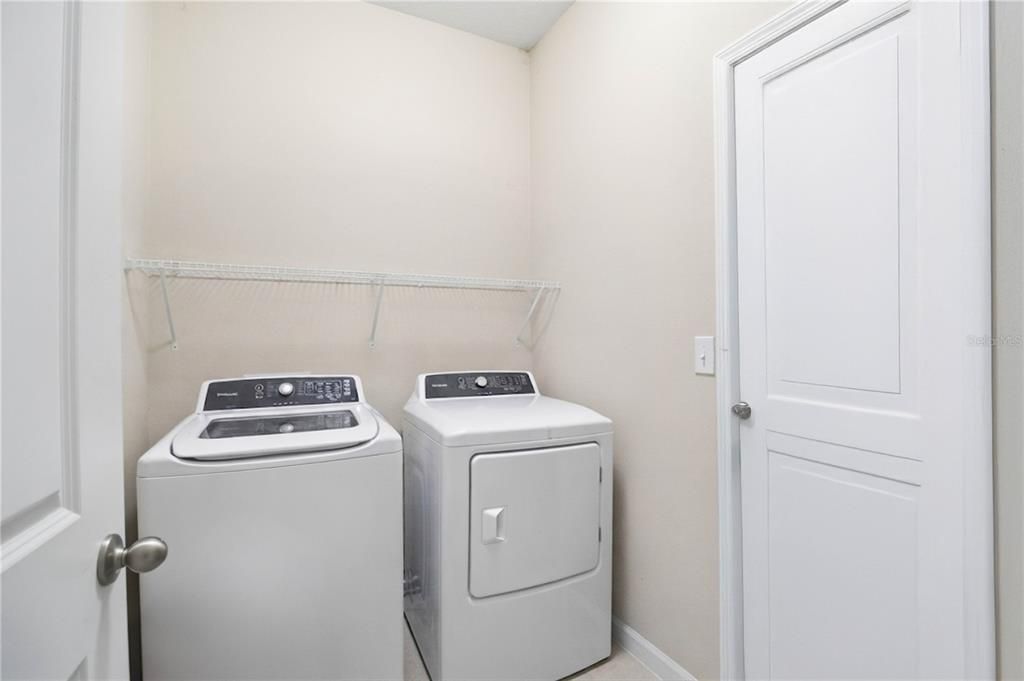 En Venta: $454,999 (4 camas, 2 baños, 2036 Pies cuadrados)