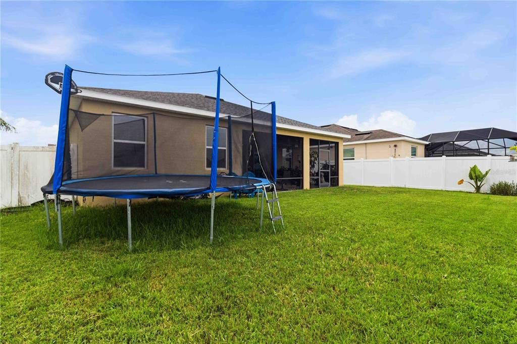 En Venta: $454,999 (4 camas, 2 baños, 2036 Pies cuadrados)