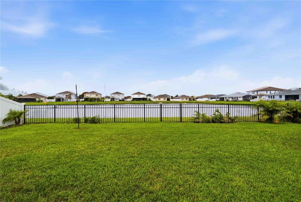 En Venta: $454,999 (4 camas, 2 baños, 2036 Pies cuadrados)